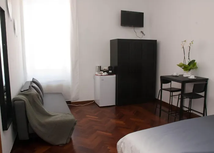 Pepe's Place - Re Di Rom